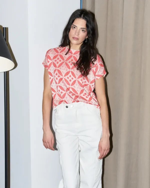 Erotokritos Knitwear | Tops & Shirts*Eos-Flower Jacquard KnitTop with Button Down Back-Coral/White